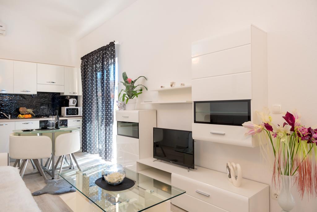 Apartment Antonio Baška Voda エクステリア 写真
