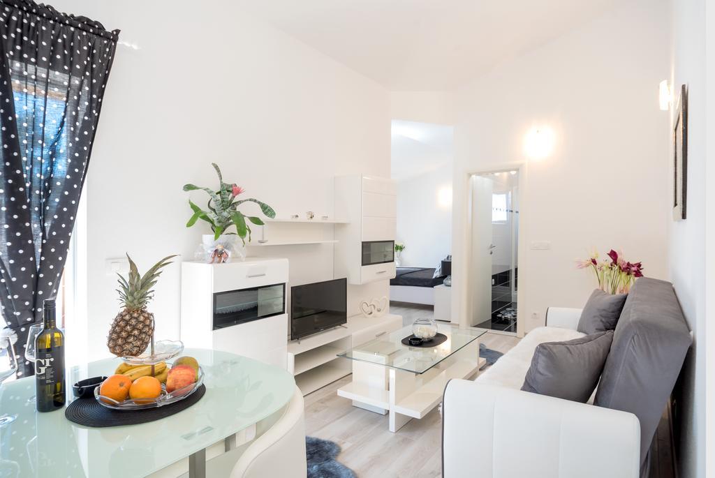 Apartment Antonio Baška Voda エクステリア 写真